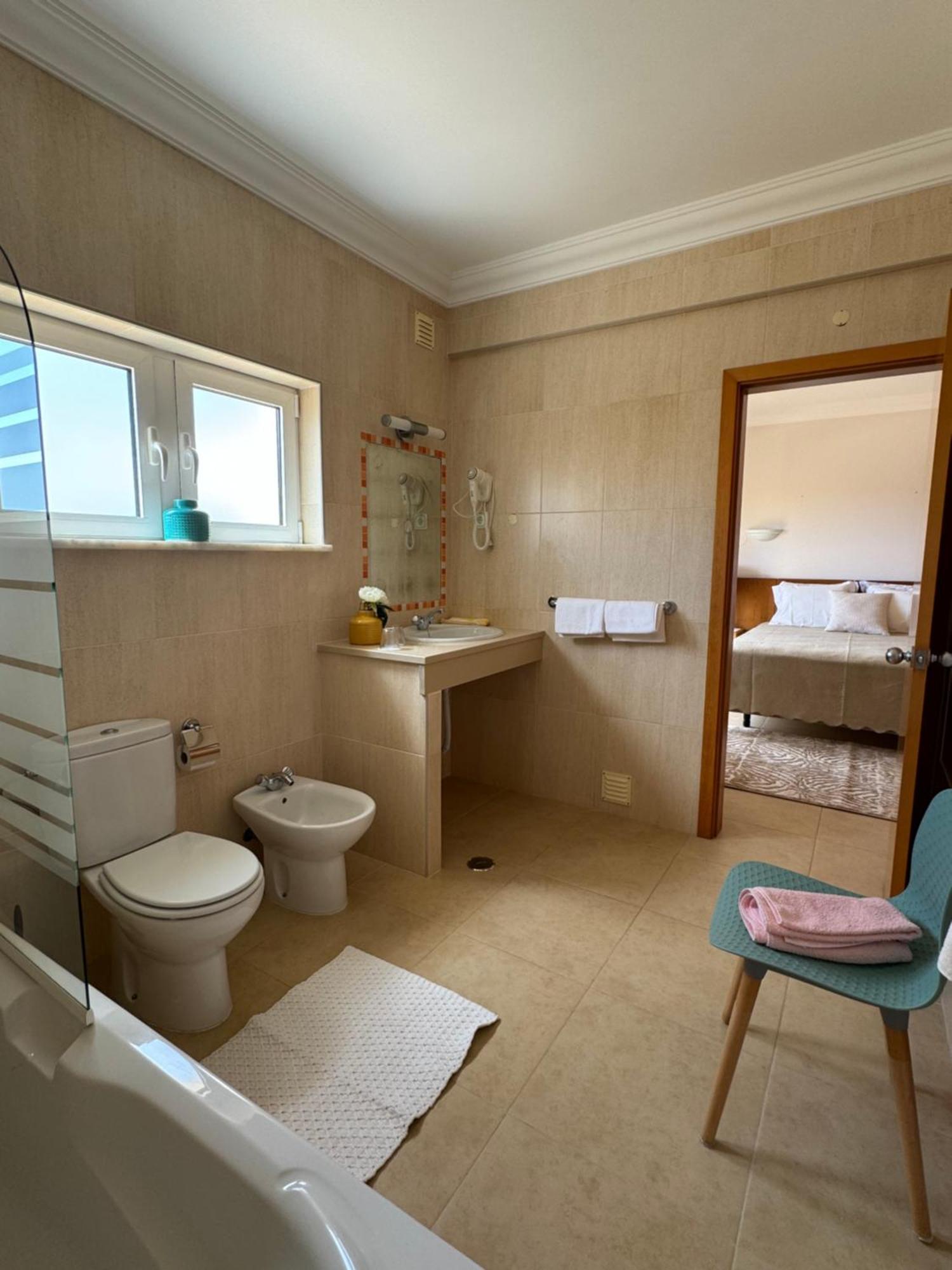 Lucie Lime Guesthouse Praia Da Luz ภายนอก รูปภาพ