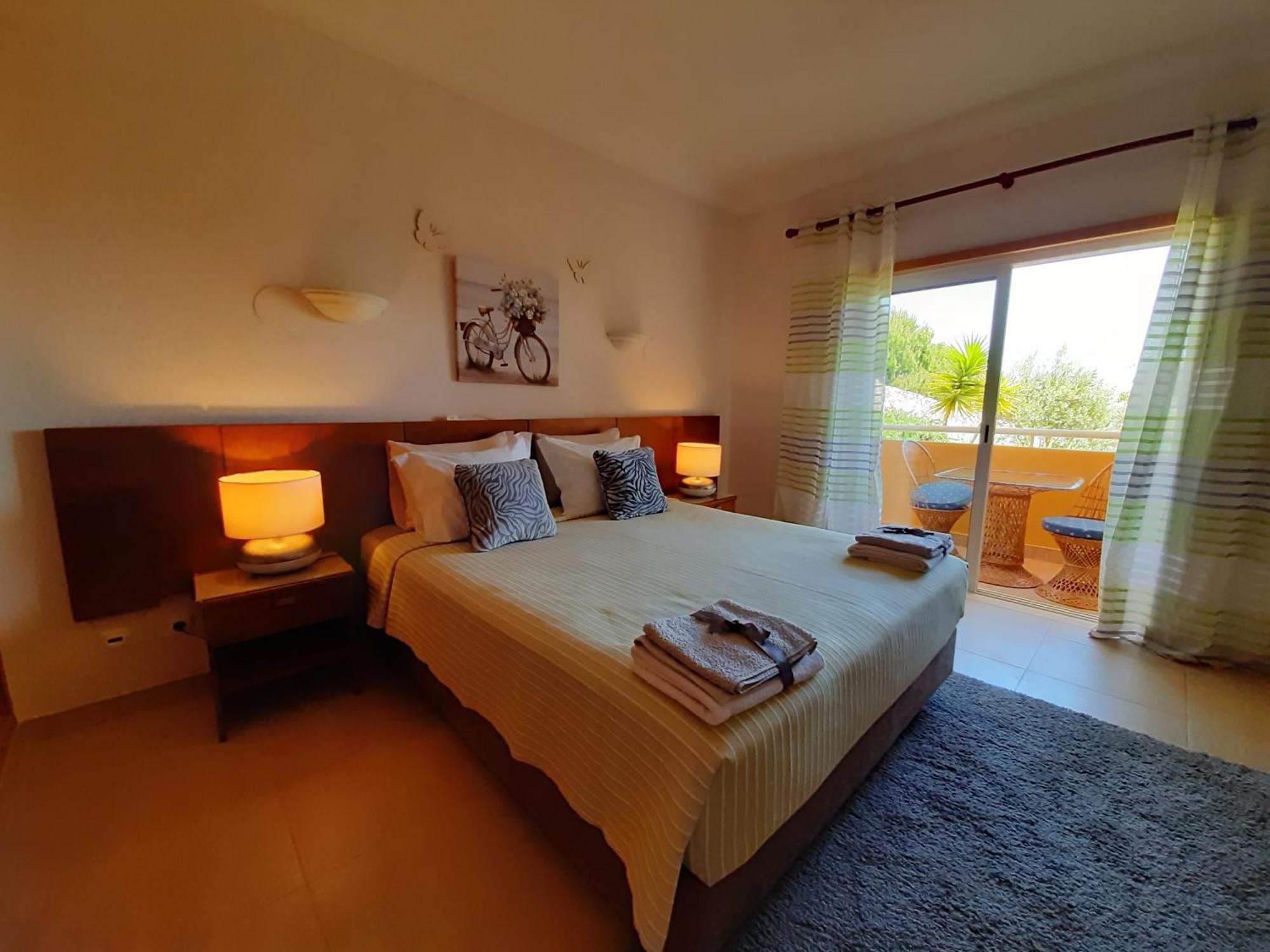 Lucie Lime Guesthouse Praia Da Luz ภายนอก รูปภาพ