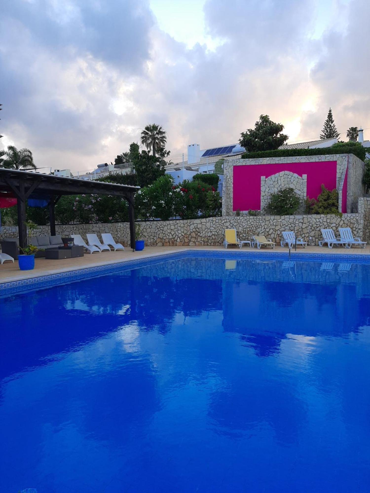 Lucie Lime Guesthouse Praia Da Luz ภายนอก รูปภาพ