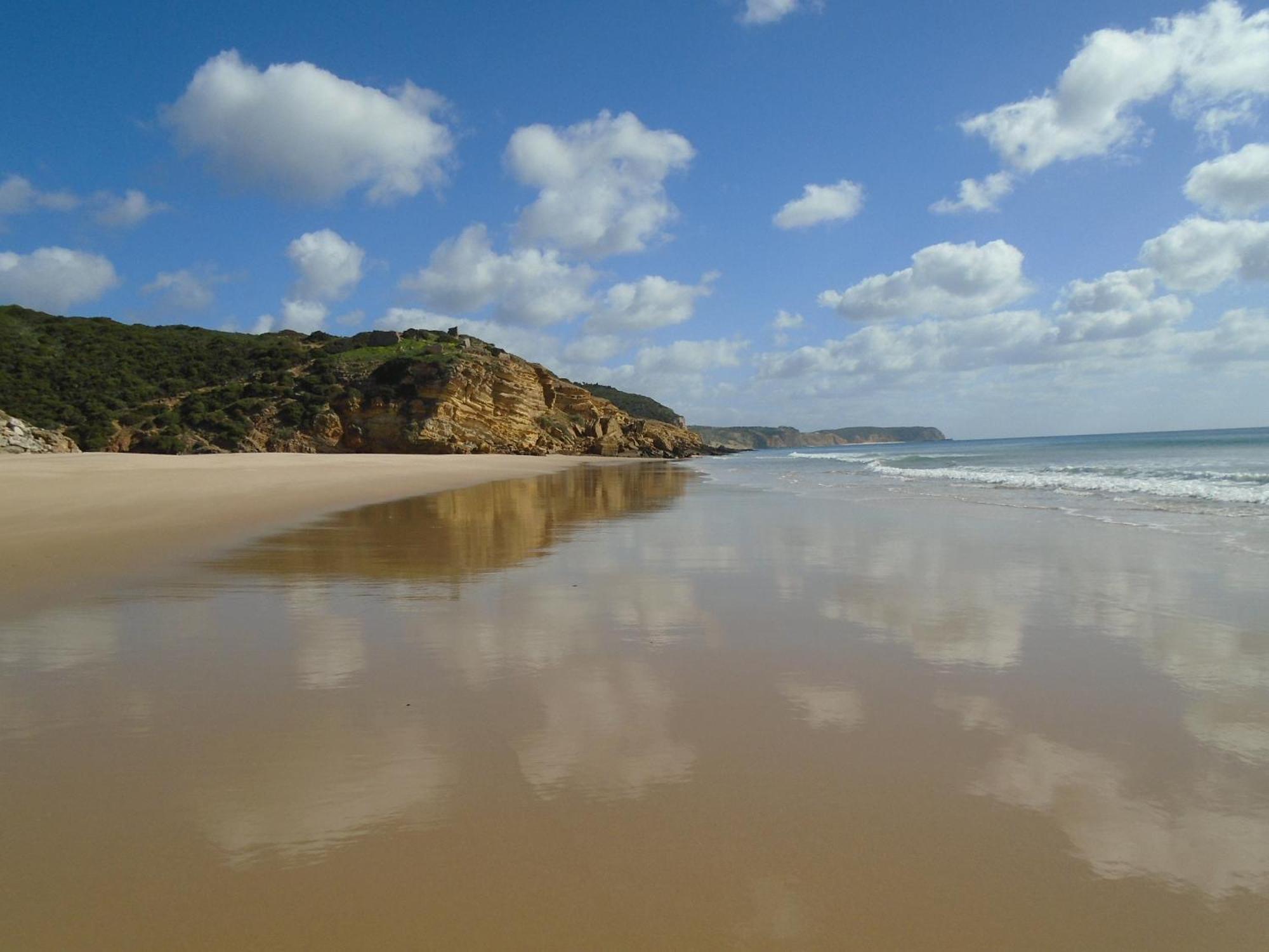 Lucie Lime Guesthouse Praia Da Luz ภายนอก รูปภาพ